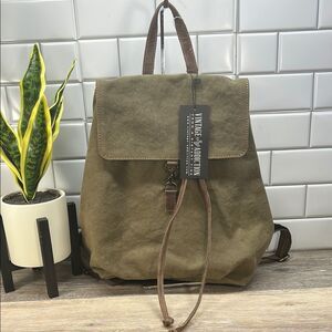 0327 NWT Vintage Addiction backpack bag